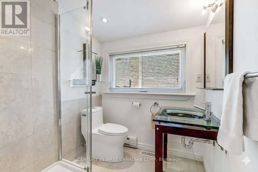 103 Edward Street — photo 10 of 17