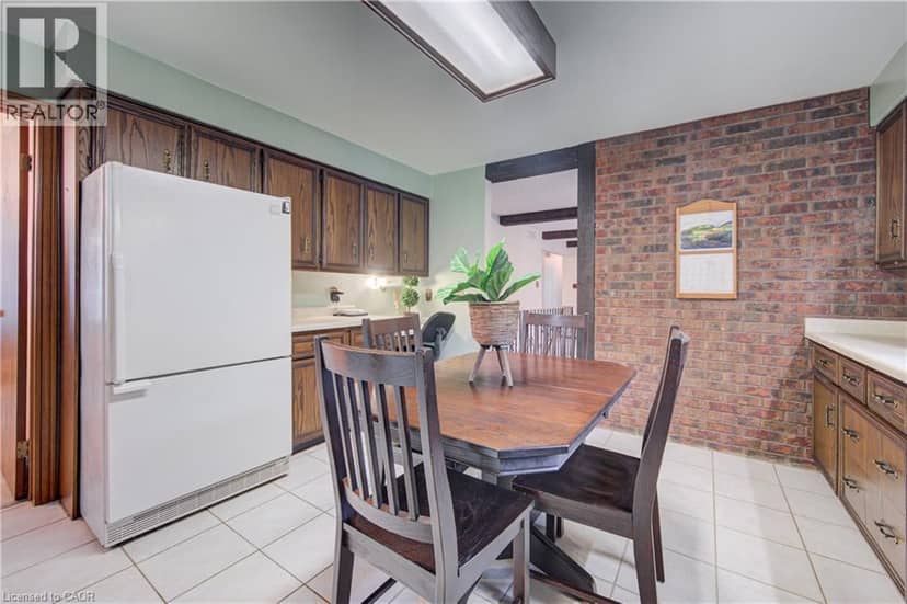 1177 PERTH Street — photo 12 of 40