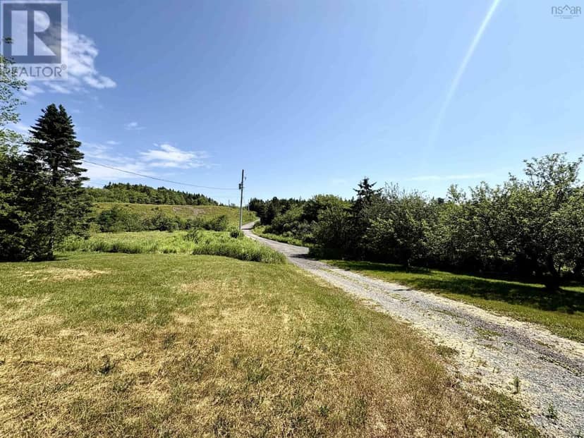 272 Breen Road — photo 3 of 40
