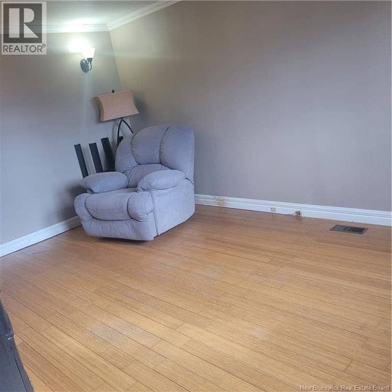 543 Champlain Street — photo 2 of 18