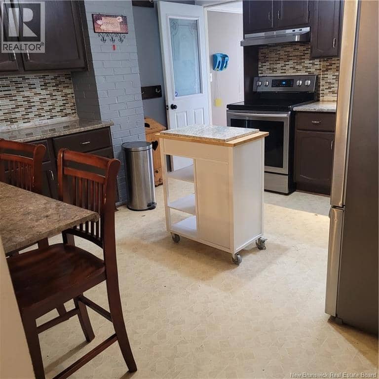 543 Champlain Street — photo 4 of 18