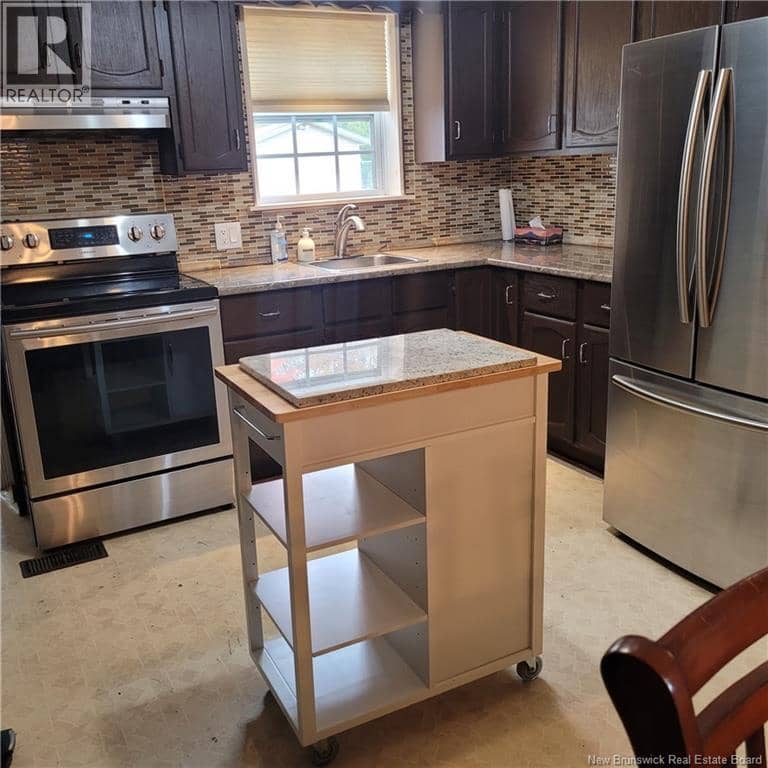 543 Champlain Street — photo 3 of 18