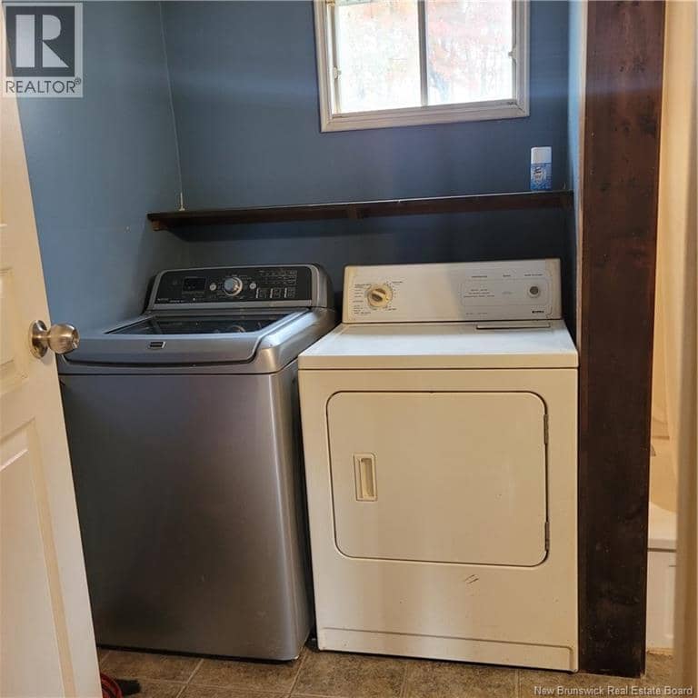 543 Champlain Street — photo 8 of 18