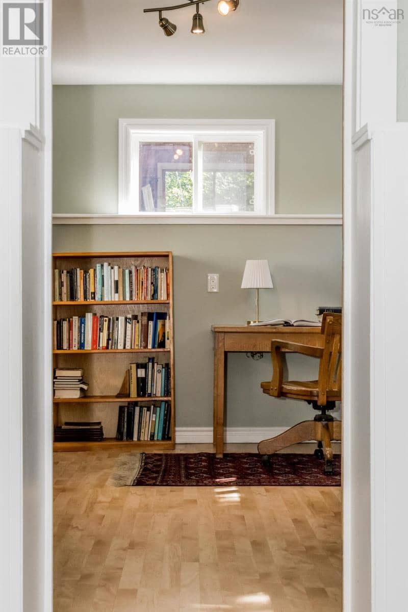 1 Sylvan Drive — photo 32 of 40