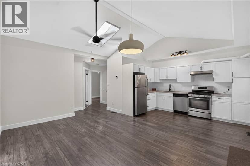 30 RAY Street N — photo 10 of 23