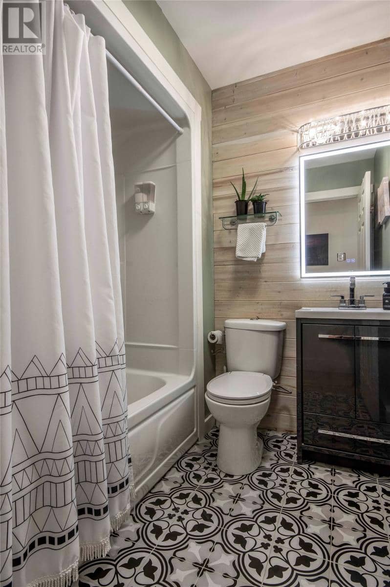 9 Mercedes Court — photo 20 of 27
