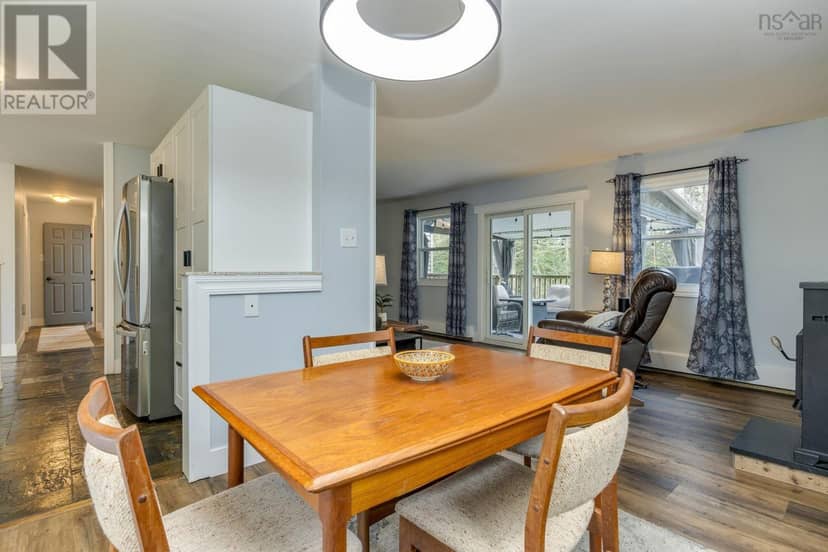 9 Belmore Drive — photo 10 of 40