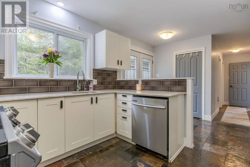 9 Belmore Drive, Wellington, photo 4