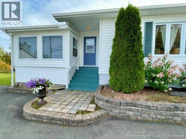 423 Darlington — photo 2 of 26