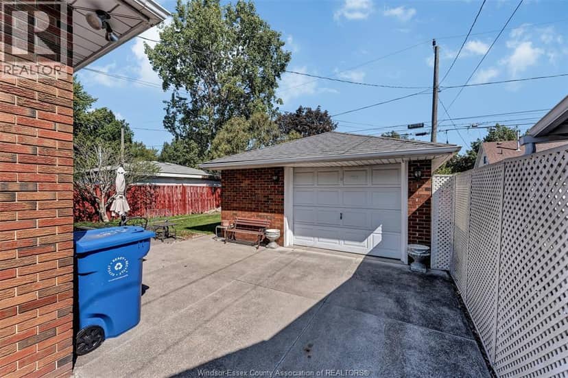 1720 Central AVENUE — photo 22 of 25
