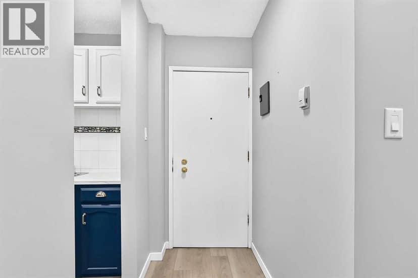 207, 635 56 Avenue SW, Calgary, photo 5