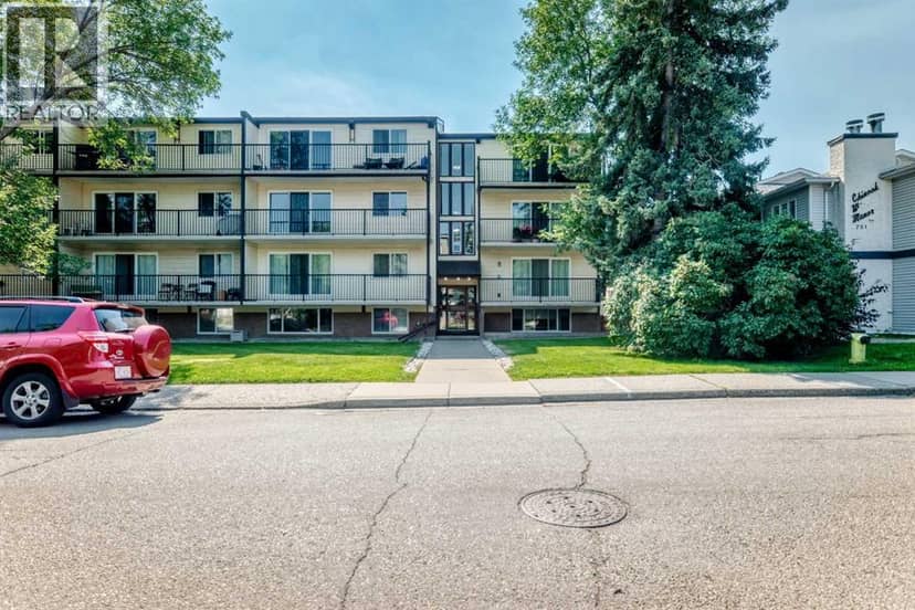 207, 635 56 Avenue SW, Calgary