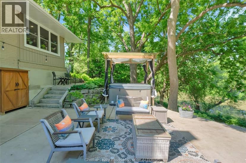 472 Sydenham Street, Dresden, photo 7