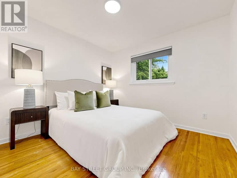 1 Lesgay Crescent — photo 19 of 34