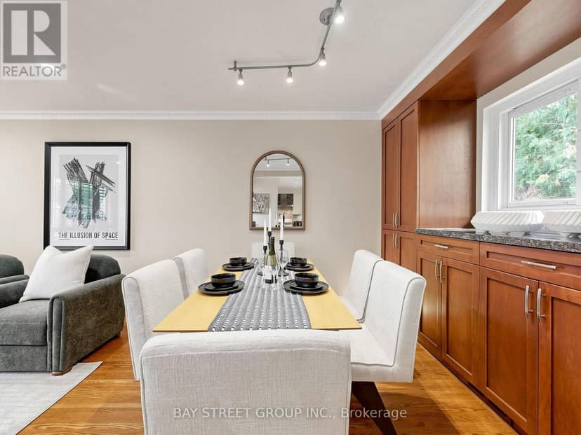 1 Lesgay Crescent — photo 9 of 34