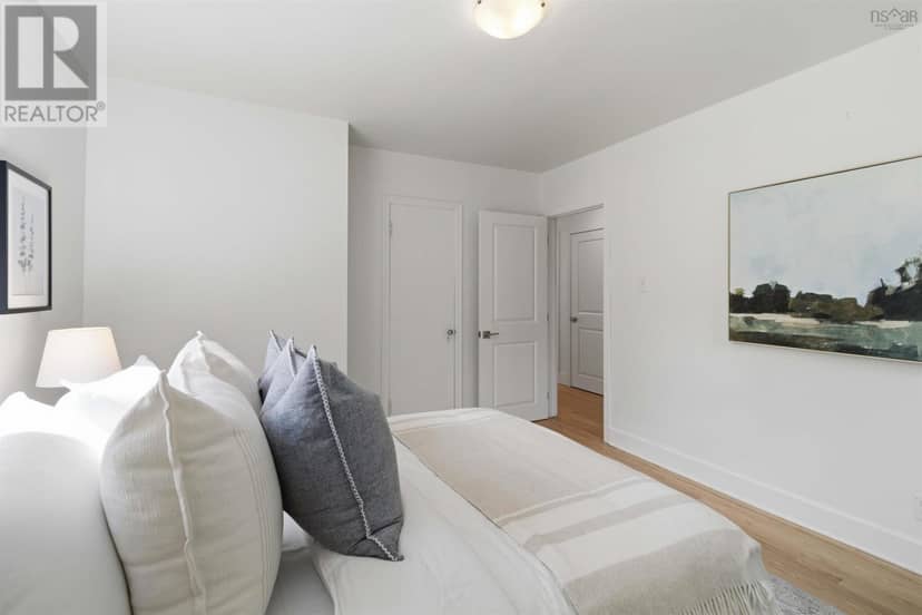 38 Walton Drive — photo 14 of 27