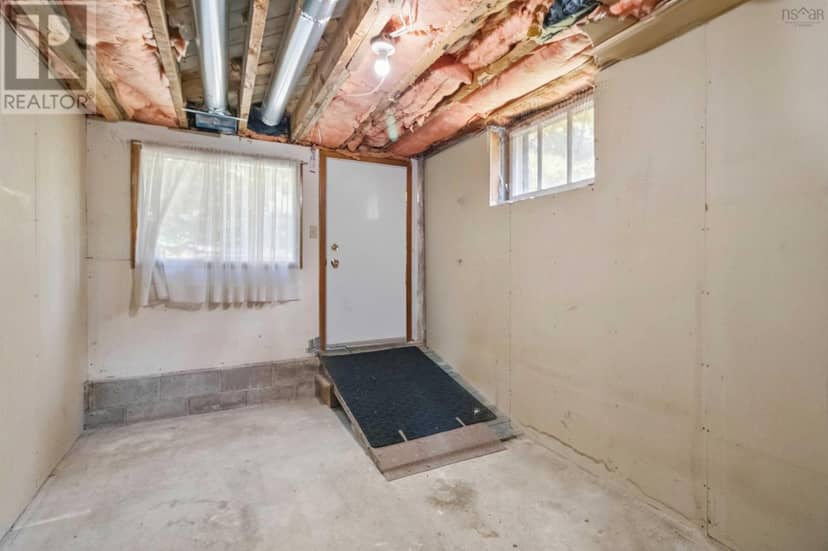 38 Walton Drive — photo 23 of 27