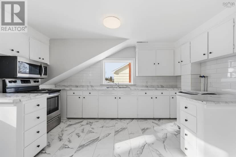 56 Whitman Court — photo 23 of 40