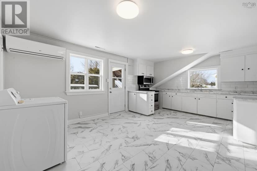 56 Whitman Court — photo 21 of 40