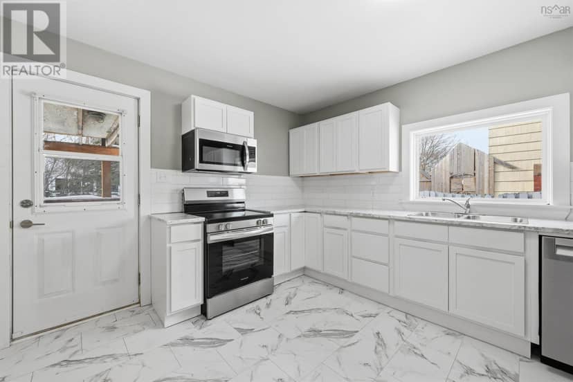 56 Whitman Court — photo 15 of 40