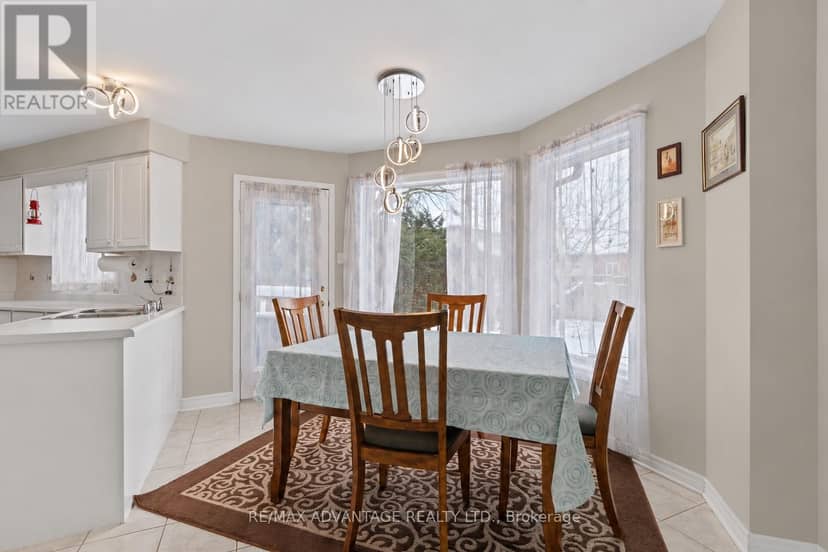 122 Barrydale Crescent — photo 16 of 40