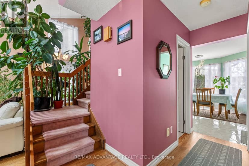 122 Barrydale Crescent — photo 18 of 40