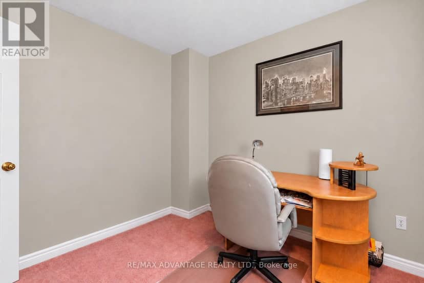 122 Barrydale Crescent — photo 31 of 40