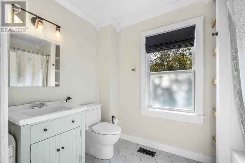 32 Craigmillar Avenue — photo 25 of 38