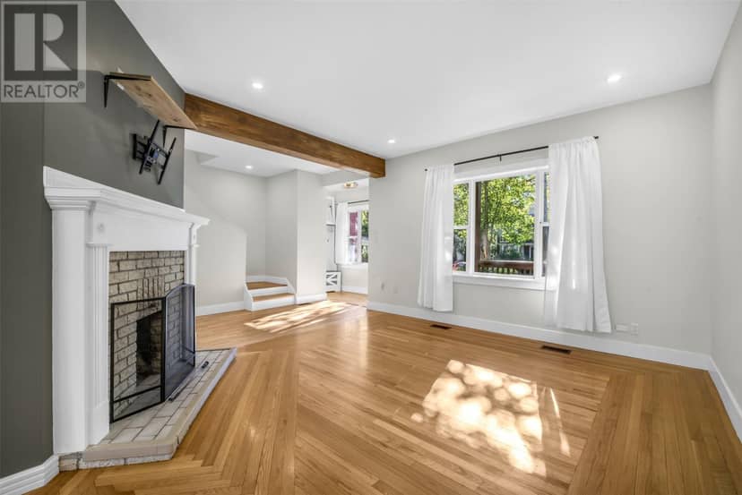 32 Craigmillar Avenue — photo 6 of 38