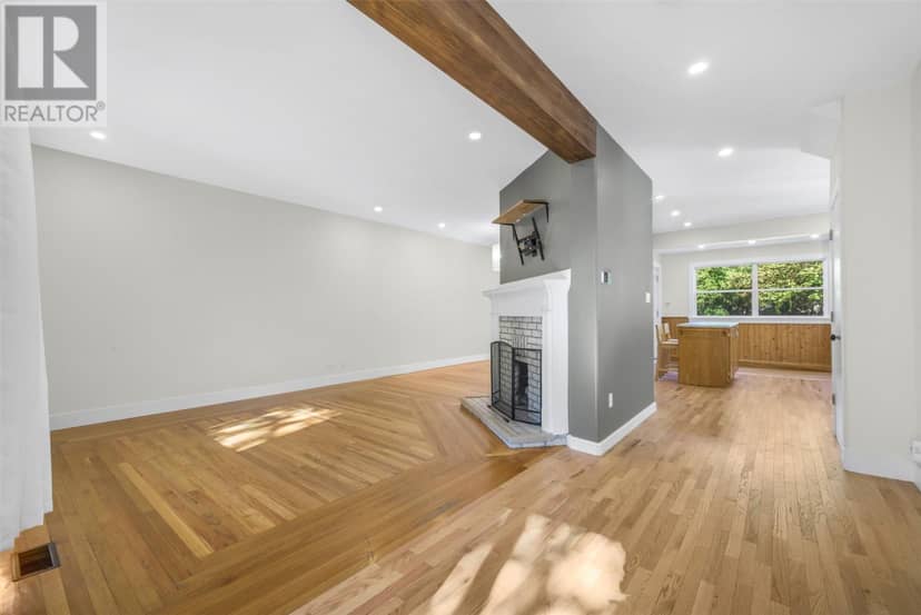 32 Craigmillar Avenue — photo 8 of 38