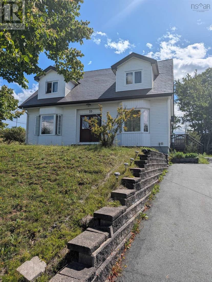 35 Gourok Avenue — photo 1 of 20