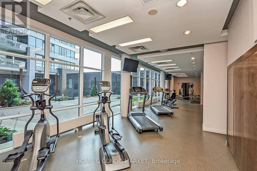 315 - 1 Hurontario Street — photo 28 of 35