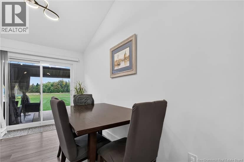 18 Hope Road — photo 10 of 40