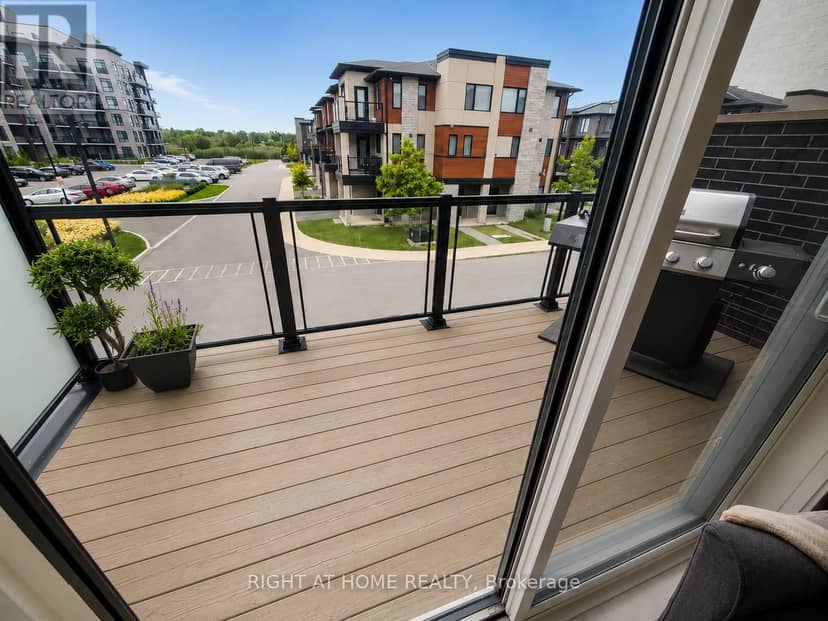 15 - 590 North Service Road — photo 17 of 21
