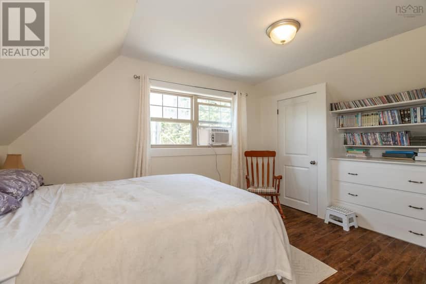 3327 Clementsvale Road — photo 35 of 40