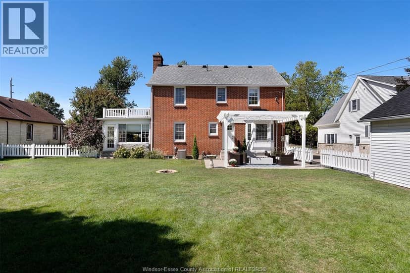 114 WALNUT STREET North — photo 8 of 36