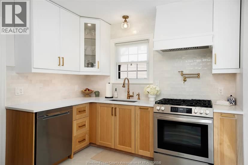 114 WALNUT STREET North — photo 23 of 36