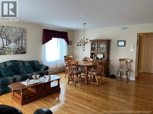 12 Caitlin Court — photo 3 of 18