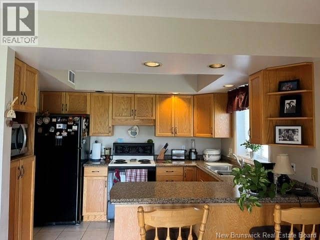 12 Caitlin Court — photo 7 of 18