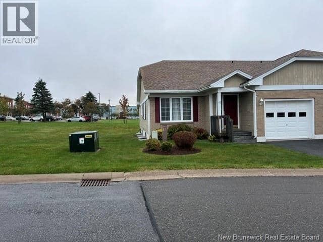 12 Caitlin Court — photo 1 of 18
