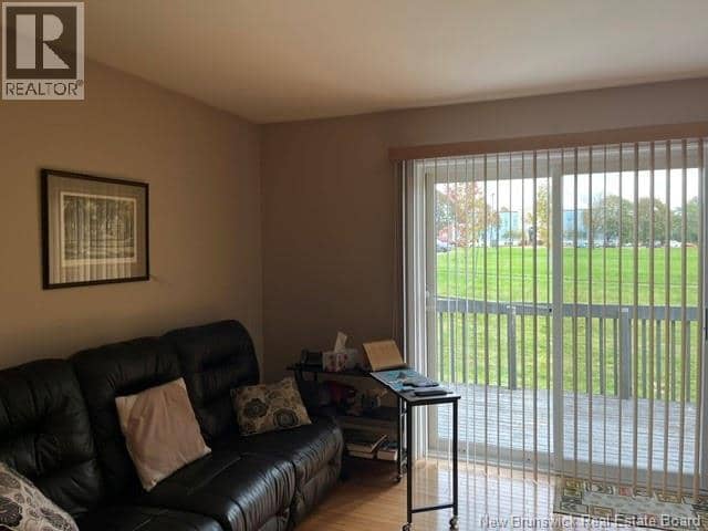 12 Caitlin Court — photo 8 of 18