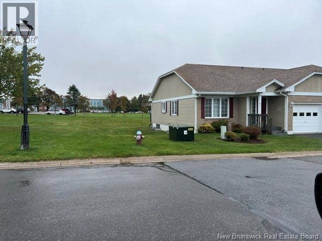 12 Caitlin Court — photo 2 of 18