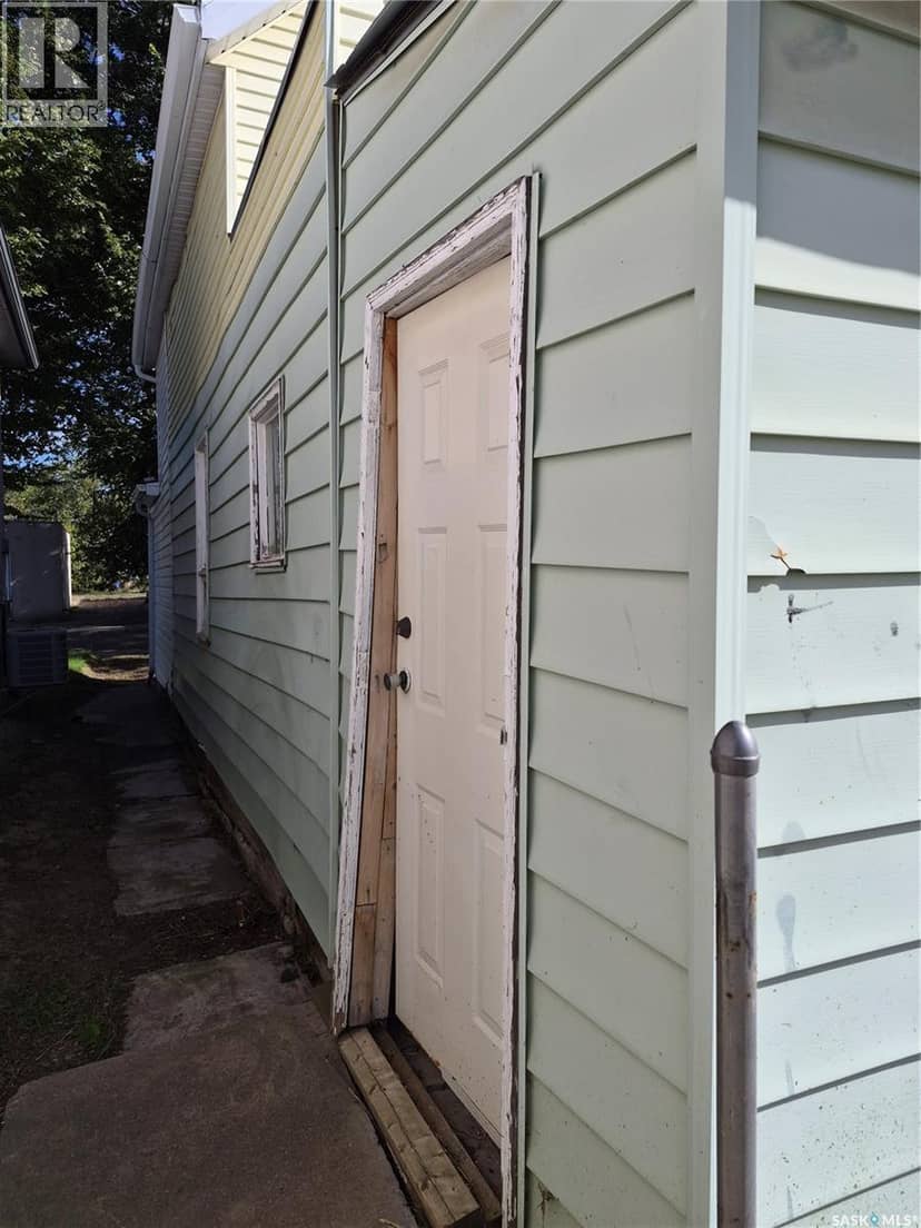 1818 Ottawa STREET — photo 20 of 22