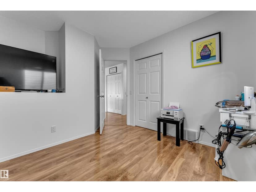 1233 Ormsby Ln NW — photo 15 of 40