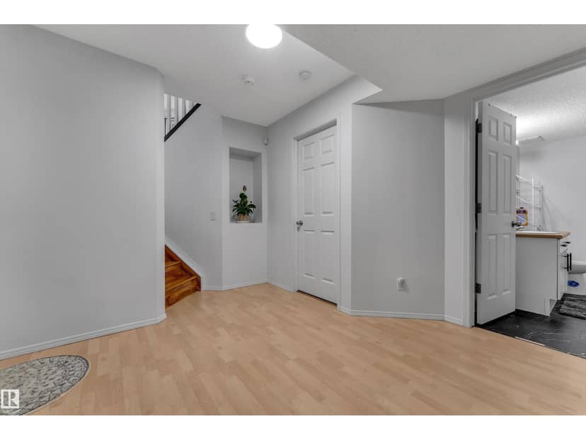 1233 Ormsby Ln NW — photo 25 of 40