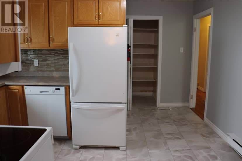 178 Main Road — photo 14 of 39