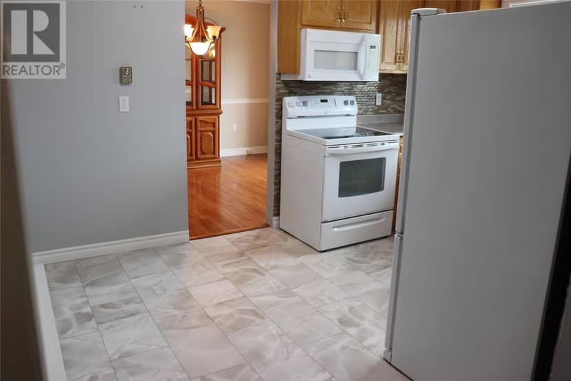 178 Main Road — photo 16 of 39