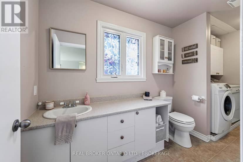 18 Frost Avenue — photo 25 of 39