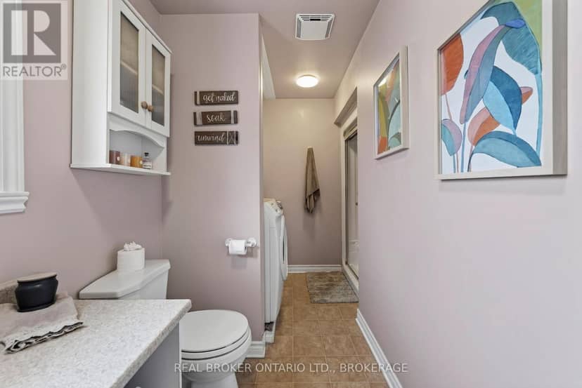 18 Frost Avenue — photo 26 of 39