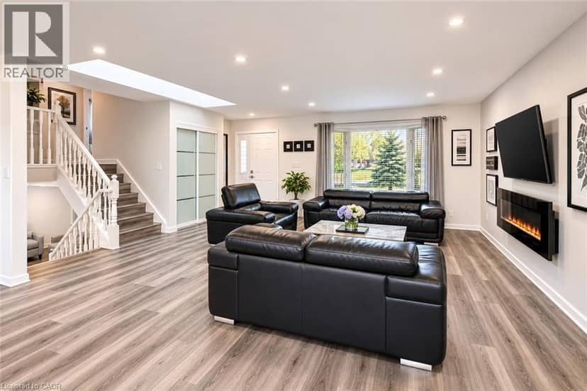 102 ALLEN Street — photo 7 of 40
